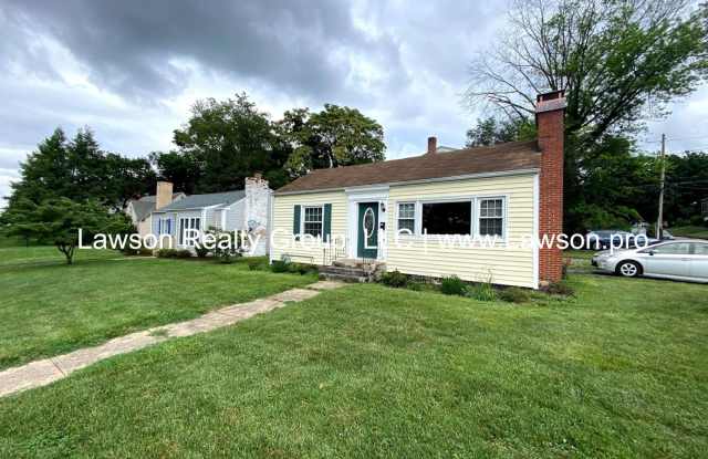 Charming South Roanoke Two Bedroom-One Level Living photos photos