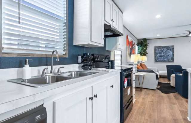 1002 Monarch Dr Gallery 3