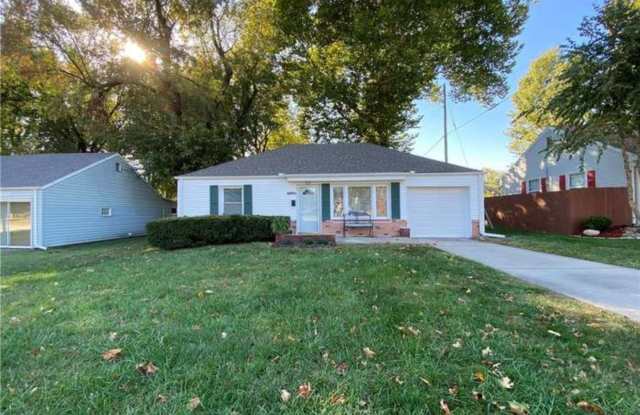 Newly Renovated 2 bedroom in Roeland park photos photos