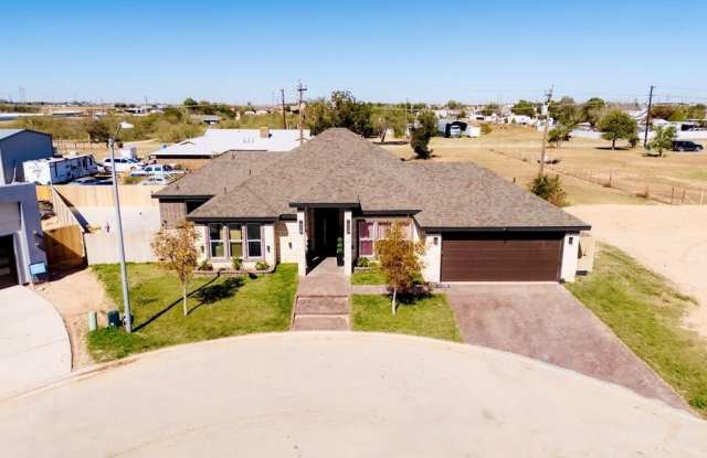 2701 Starling Dr - 2701 Starling Drive, Midland, TX 79706