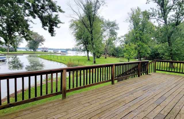 41511 N Country Club Drive Gallery 3