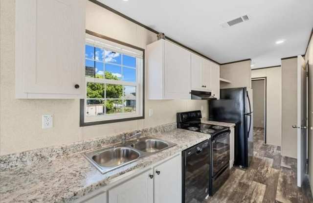 125 Southland Court Gallery 2