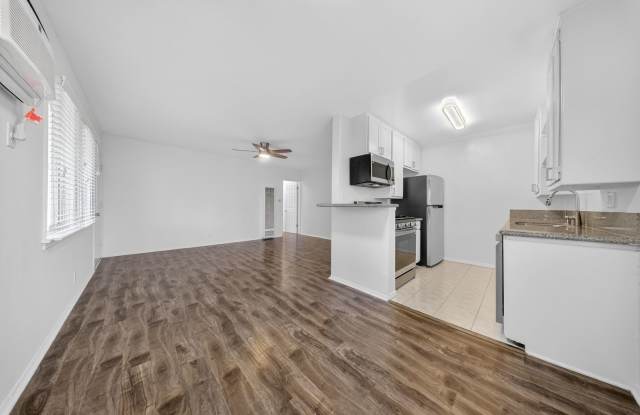 10878 Venice Blvd. / 3801 Girard Ave. photos photos