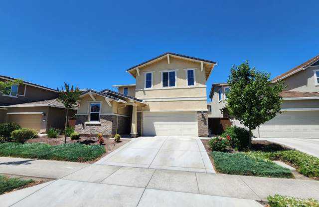 Updated North Natomas 5bd/3ba Home with 2 Car Garage photos photos