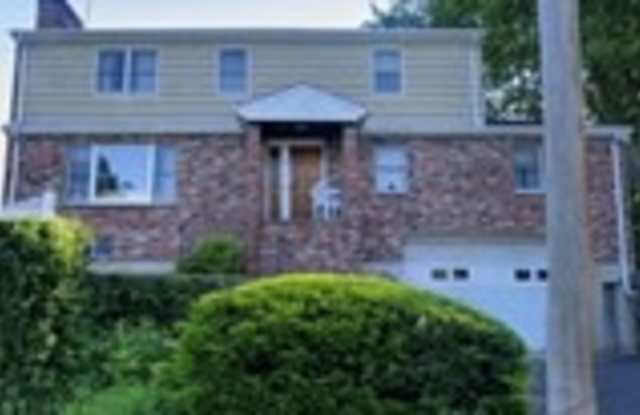 9 Hervey Street - 9 Hervey Street, Byram, CT 06830