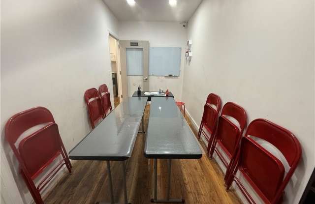 2115 E 16th Street Gallery 3