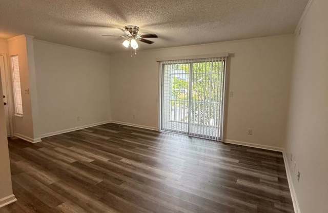 3BR/2BA Gallery 3