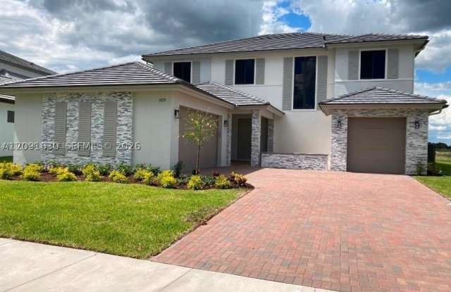 4819 Frattina Gallery 1