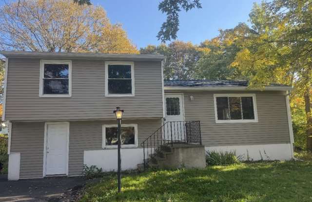 7441 Farmstead Road - 7441 Farmstead Road, Onondaga County, NY 13088