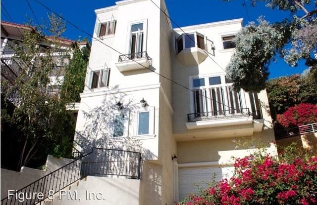 2479 Claremont Ave - 2479 Claremont Avenue, Los Angeles, CA 90027