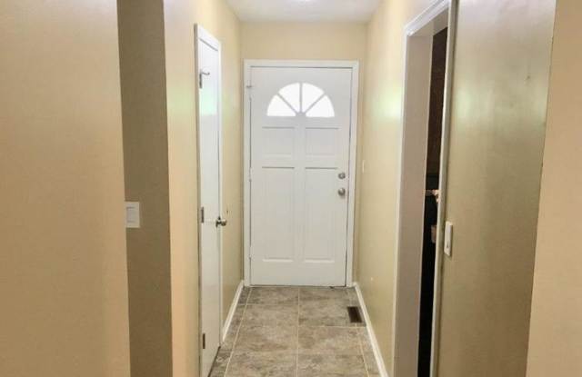 1523 Northeast Westwind Drive Gallery 4
