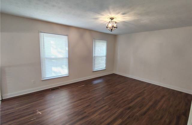 515 Farmview Drive Gallery 2