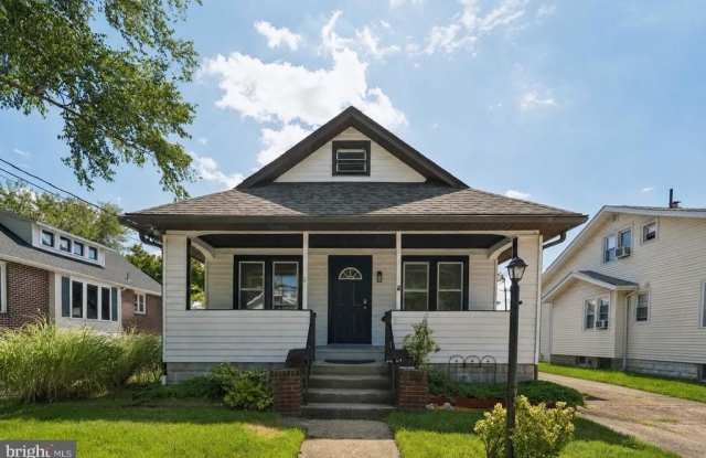102 E PARK AVENUE photos photos