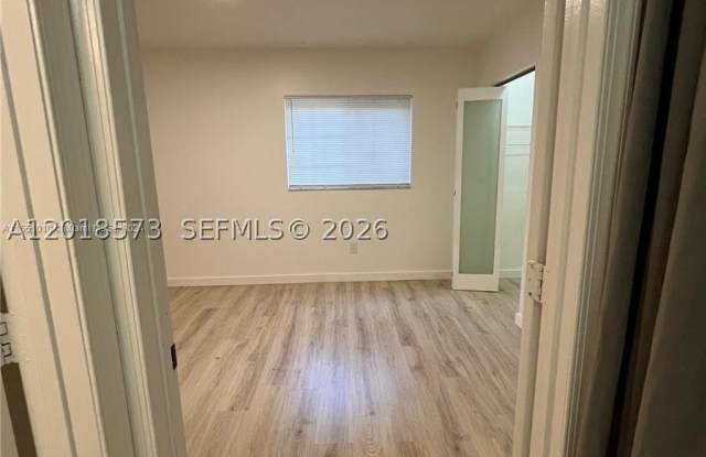 3700 N 56th Ave Gallery 4