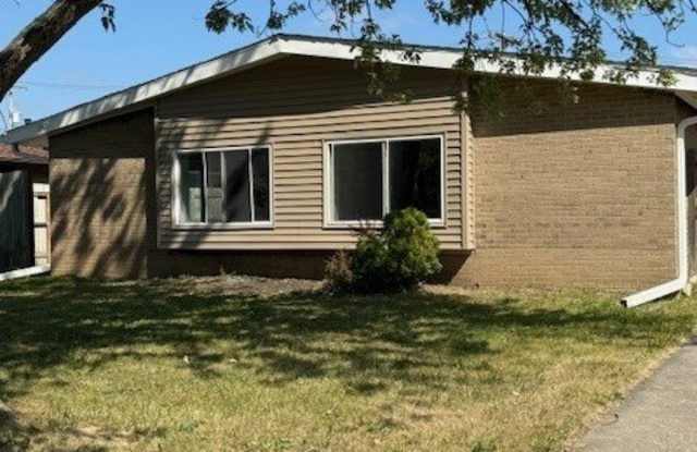 2421 Lewis Avenue photos photos