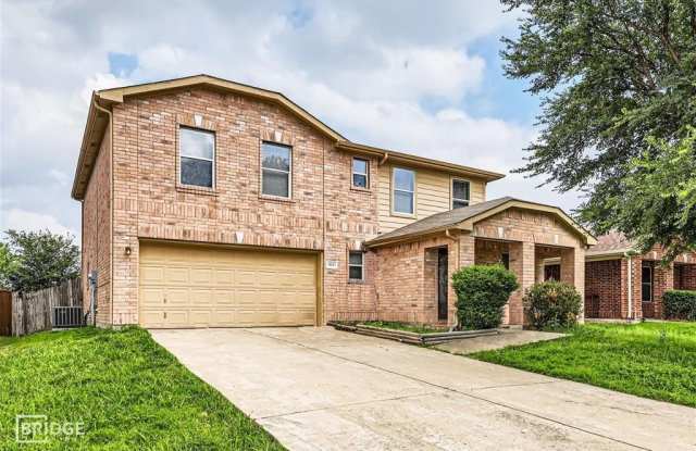 1621 Dragonback Pass - 1621 Dragonback Pass, Little Elm, TX 75036