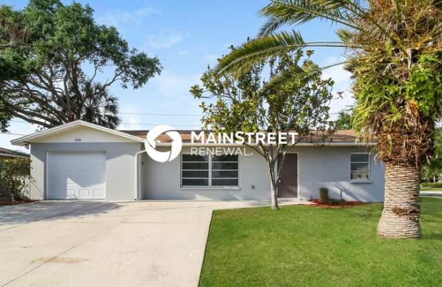 649 Sheridan Drive - 649 Sheridan Drive, Venice Gardens, FL 34293
