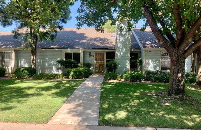 1525 Mayflower Way - 1525 Mayflower Way, Clovis, CA 93612