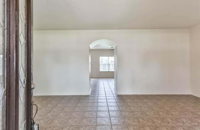 21531 PERRINGTON COURT Gallery 4