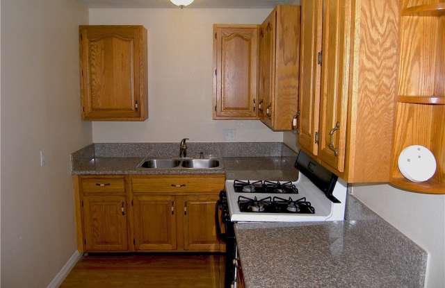 1535 E Eleanor Street 1/2 - 1535 East Eleanor Street, Long Beach, CA 90805