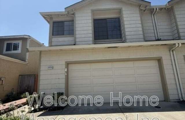 34769 Comstock Common photos photos