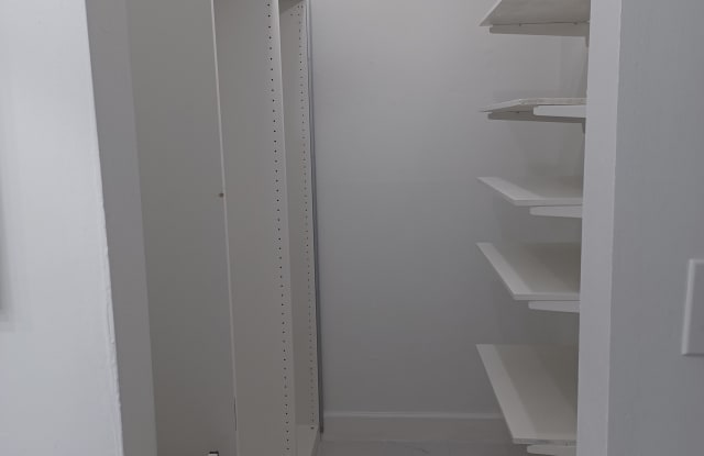 536 Orange Drive Gallery 4