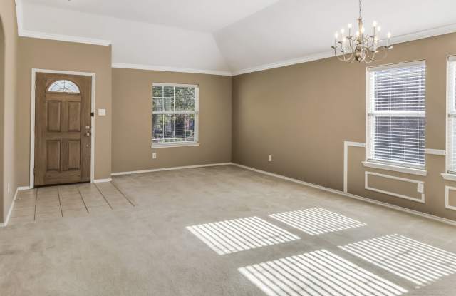 1299 Stanford Drive Gallery 3