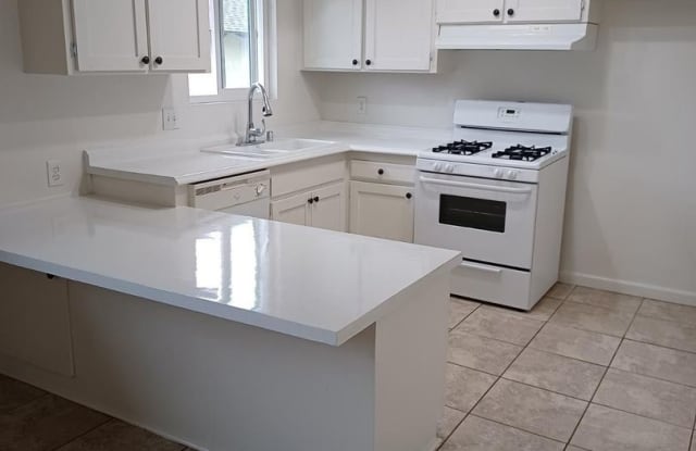2156 Via Camino Verde - 2156 Via Camino Verde, Oceanside, CA 92054