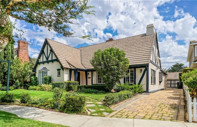 4322 Ponca Avenue - 4322 Ponca Avenue, Los Angeles, CA 91602