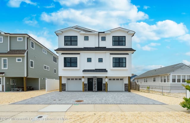 96 Grand Central Avenue - 96 Grand Central Avenue, Lavallette, NJ 08735