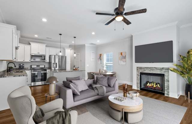3 Bed, 2.5 Bath - Oakwood End Unit photos photos