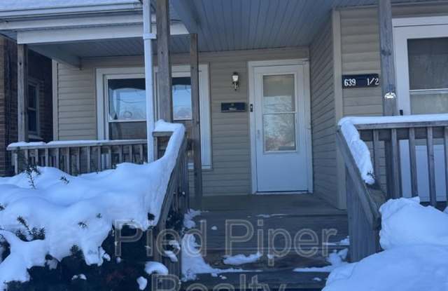 639 W Pleasant St photos photos