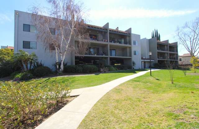 Upstairs 2-Bedroom Condo in South Redlands! Gallery 1