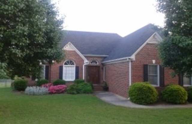 3BR Home in Heartwood Place with large fenced yard - 259 Faye Court, Greer, SC 29651