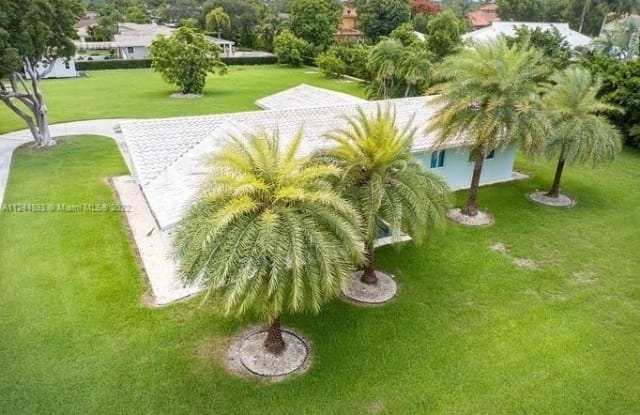 9505 SW 68th St - 9505 Southwest 68th Street, Sunset, FL 33173