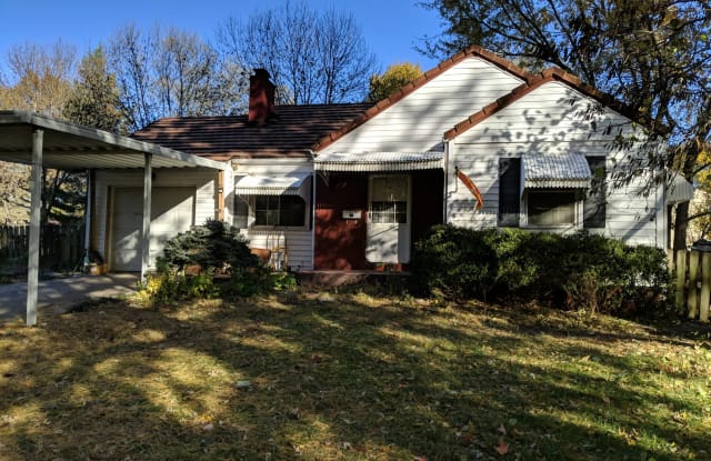 3327 S Arlington Ave - 3327 South Arlington Avenue, Independence, MO 64052