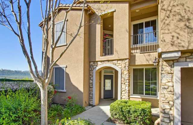 Single Level Condo - 2 Bedroom + Den With Views in Sabre Springs photos photos Single Level Condo - 2 Bedroom + Den With Views in Sabre Springs photos photos