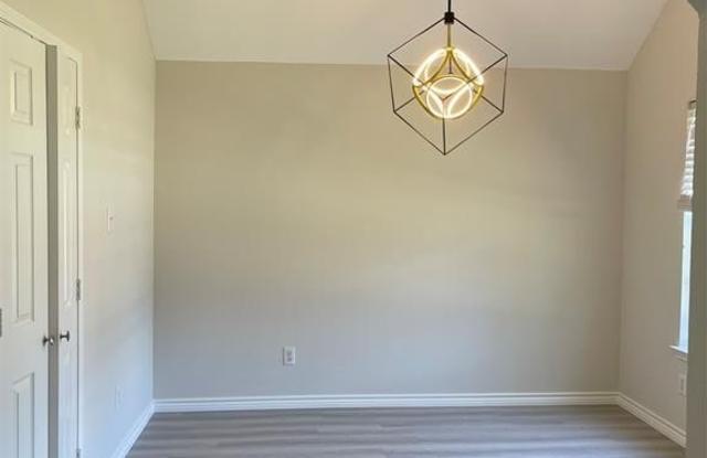 9517 Thorncliff Drive Gallery 3
