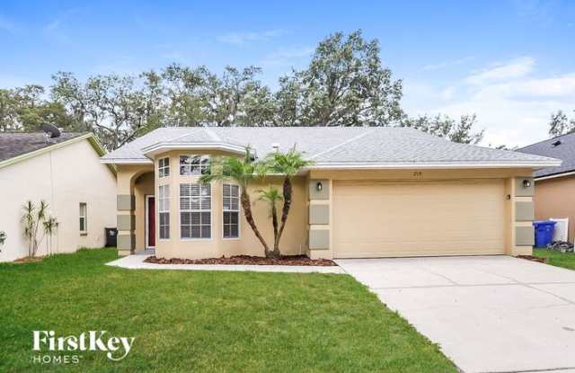 2531 Gotham Way - 2531 Gotham Way, Bloomingdale, FL 33596
