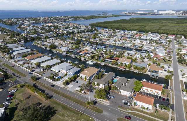 1013 Apollo Beach Boulevard Gallery 2
