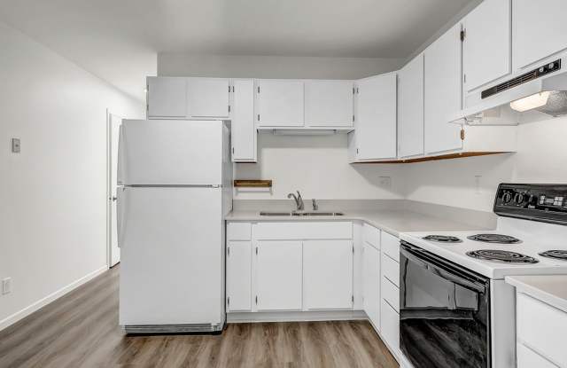 Wild Grove Apartments - 702 NICC Gallery 4