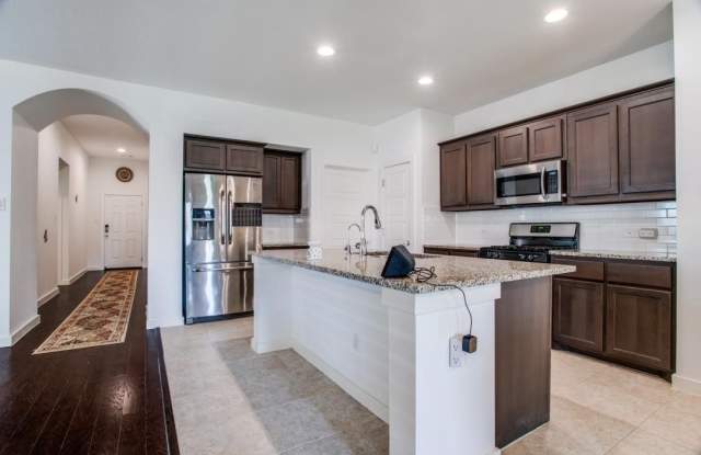 1905 Ranch Trail Road Gallery 3