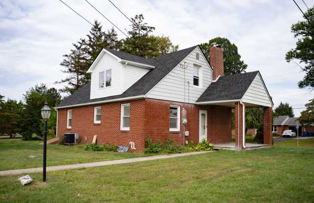 3950 Locust Grove Rd photos photos