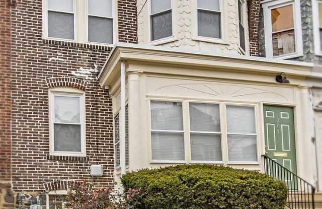 3 bedroom, 1.5 bath, newly renovated home in Wilmington, DE photos photos