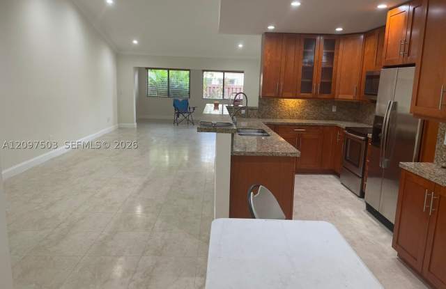 8448 SW 114th Pl Gallery 1