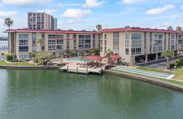 105 ISLAND WAY photos photos