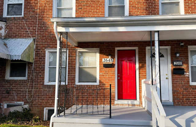 Updated Two Bedroom Rowhome with Basement & Laundry ✨ photos photos
