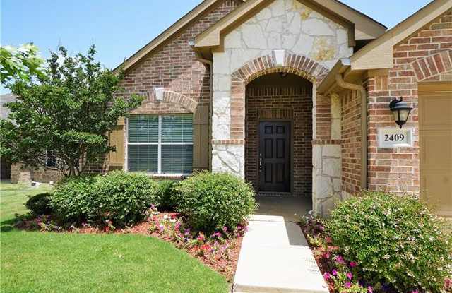 2409 Castle Creek Drive Gallery 4