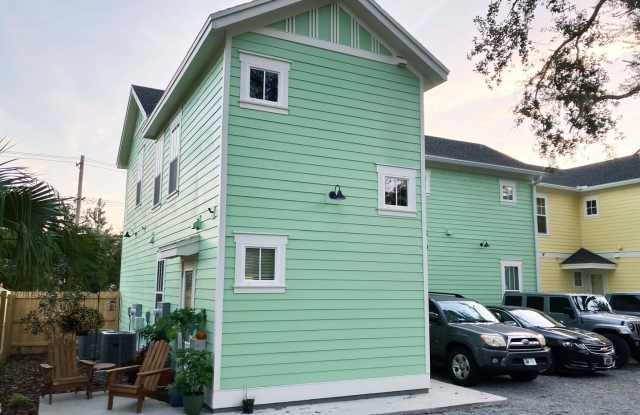 Porter's Parkside - New One Bedroom, One Bathroom Townhome photos photos