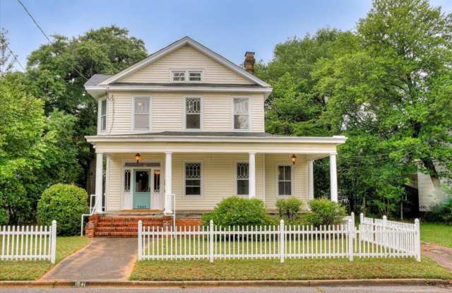 4Br, 2Ba Historic Victorian Gem - 1841 Ohio Ave photos photos